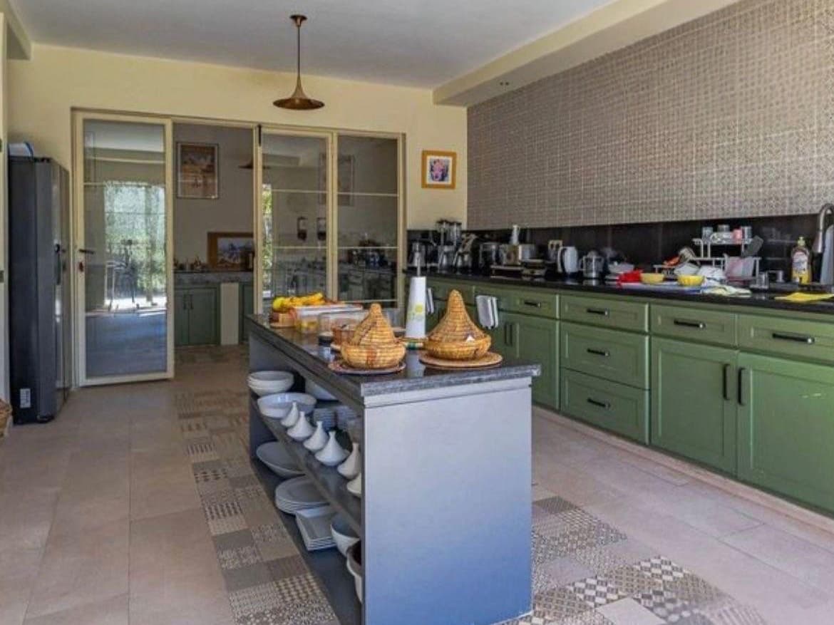 Cuisine équipée d'un logement géré par Hostoria à Marrakech